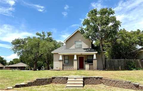 321 W 1st Street, Elk City, OK 73644