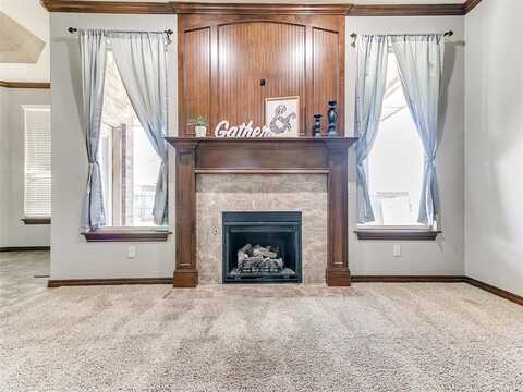 12824 NW 6th Street, Yukon, OK 73099