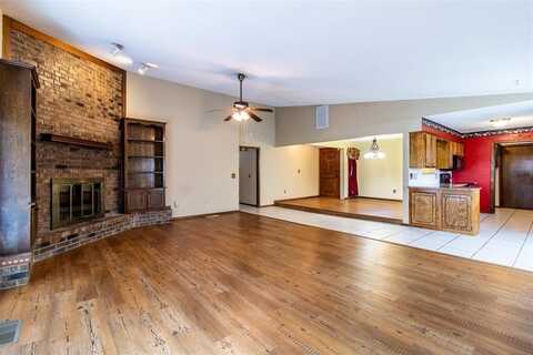 3104 Del Rey Drive, Midwest City, OK 73110