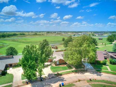 2118 Saddleback Boulevard, Norman, OK 73072
