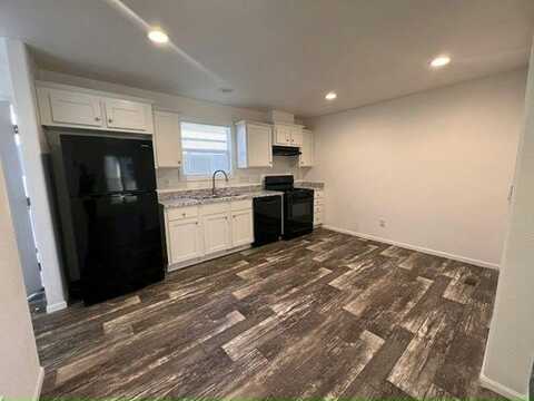 825 N Lamb Blvd, Las Vegas, NV 89110