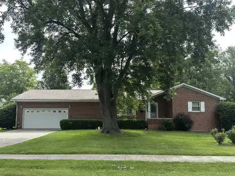 531 Sumner, Carlinville, IL 62626