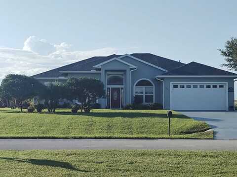 561 Sunset Pointe Drive, Lake Placid, FL 33852
