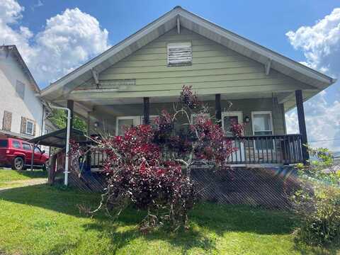 228 Poplar St., Rainelle, WV 25962