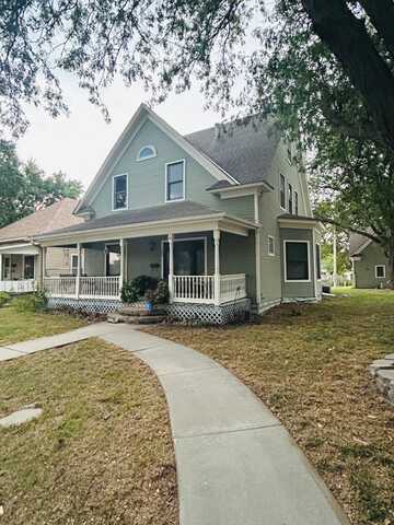 408 E 7th St, Concordia, KS 66901