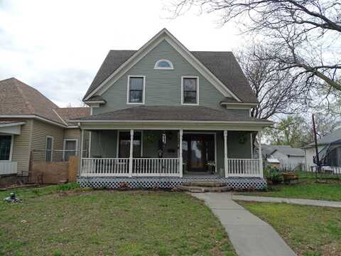 408 E 7th St, Concordia, KS 66901