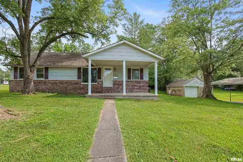 1130 W WEBSTER Street, Benton, IL 62812