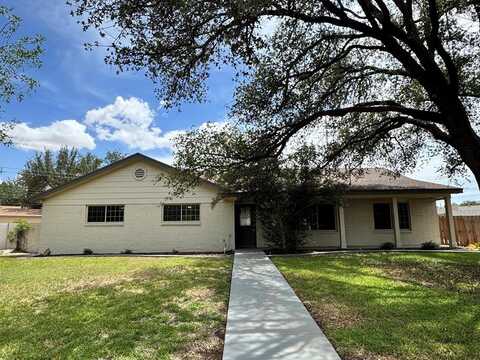 10 Marinor Court, Midland, TX 79705
