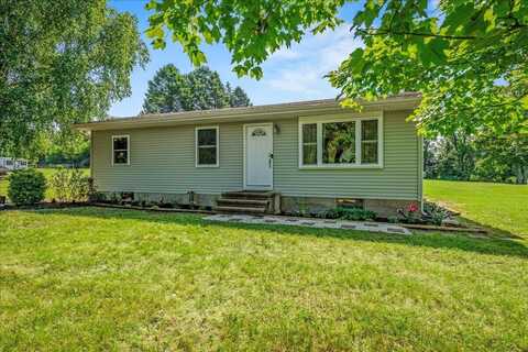 1608 Starry Lane, Effort, PA 18330