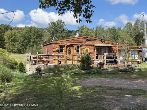 233 N Smith Road, Waymart, PA 18472