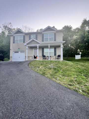 108 HOLMGREN DR Drive, Stroudsburg, PA 18360