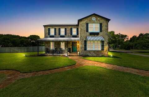 1401 Omohundro St, ROCKPORT, TX 78382