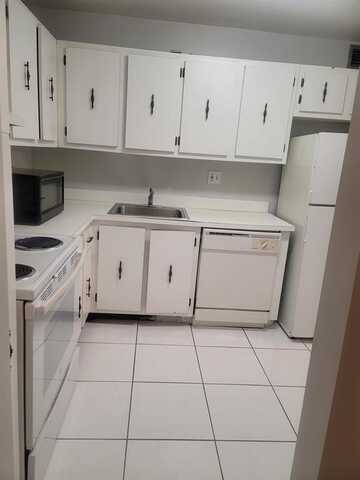 4354 NW 9th Ave, Deerfield Beach, FL 33064