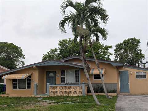 2110 Gulfstream Dr, Miramar, FL 33023