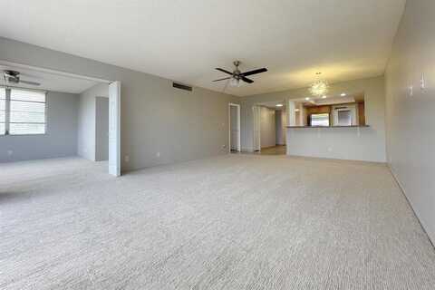 3051 S Palm Aire Dr, Pompano Beach, FL 33069
