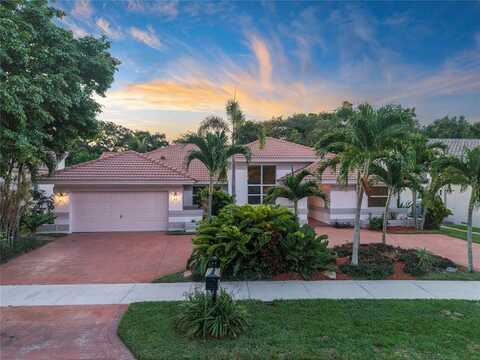 9101 N Southern Orchard Rd, Davie, FL 33328