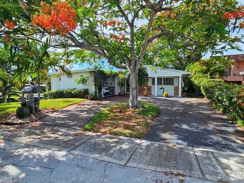 817 NE 5th St, Deerfield Beach, FL 33441