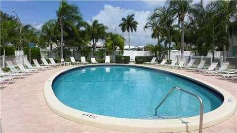 1851 NE 62nd St, Fort Lauderdale, FL 33308
