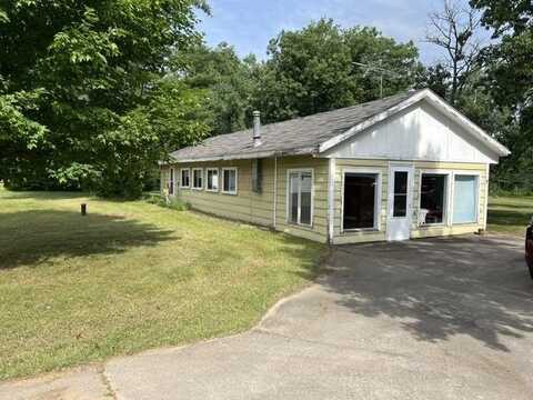 W11762 RAYS Lane, CRIVITZ, WI 54114