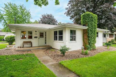 728 BUCHANAN Street, LITTLE CHUTE, WI 54140