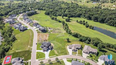 1421 S Sugar Maple Dr, Sioux Falls, SD 57110