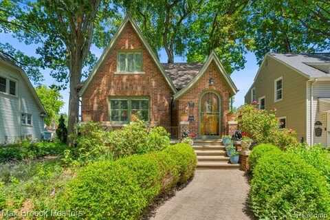 923 E 5th Street, Royal Oak, MI 48067