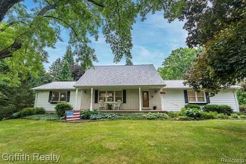 6120 Denton Hill Road, Fenton, MI 48430
