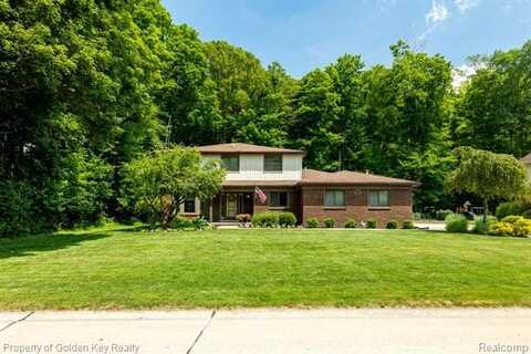 22795 Vacri Lane, Farmington Hills, MI 48335