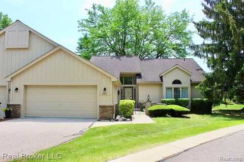 37616 N Laurel Park Drive, Livonia, MI 48152