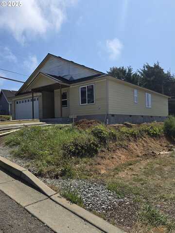 30302 DRIFTWOOD DR, Gold Beach, OR 97444