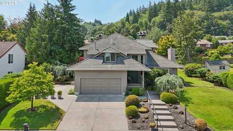 126 SW 5TH ST, Gresham, OR 97080