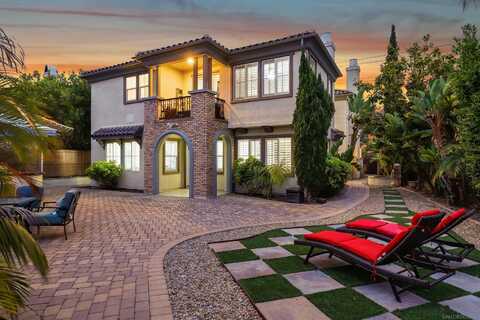 6911 Goldstone Rd, Carlsbad, CA 92009