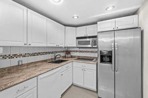 289 Dorset G, Boca Raton, FL 33434