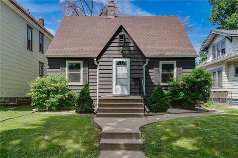 985 Rose Avenue E, Saint Paul, MN 55106