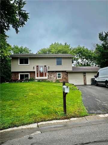 7080 Quail Circle, Eden Prairie, MN 55346