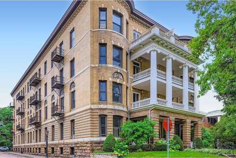 442 Summit Avenue, Saint Paul, MN 55102