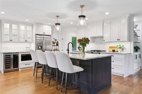 3930 Cottage Lane, Minnetonka, MN 55305