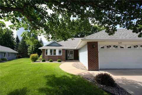 7073 24th Street N, Oakdale, MN 55128