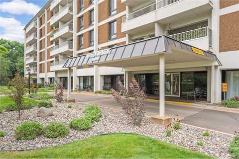 6400 York Avenue S, Edina, MN 55435