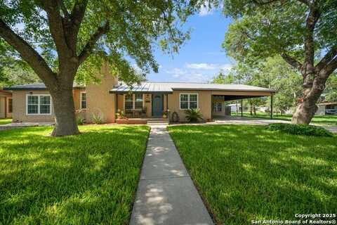 908 29th, Hondo, TX 78861
