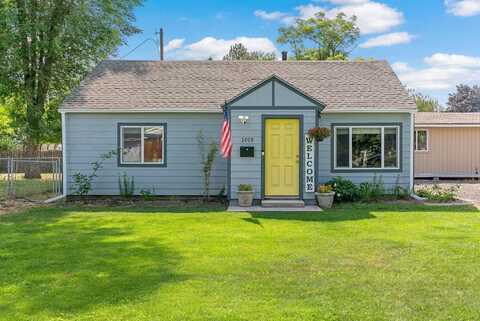 3209 N Bessie Rd, Millwood, WA 99212