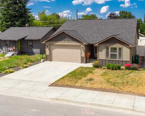 4017 E Hartson Ave, Spokane, WA 99202