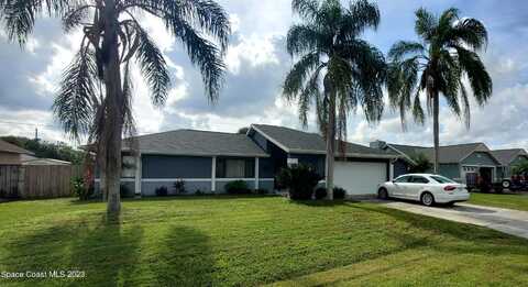 662 Castaways Street NE, Palm Bay, FL 32907
