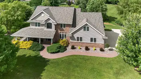 7402 Meadow Valley Road, Middleton, WI 53562
