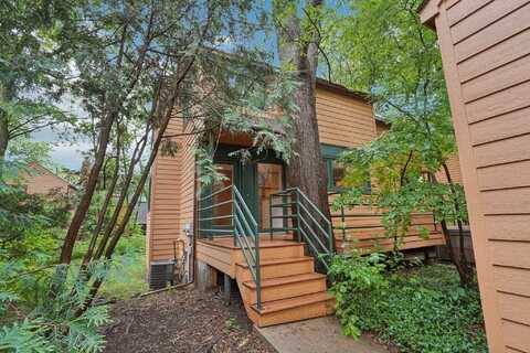 303 Glenthistle Court, Madison, WI 53705