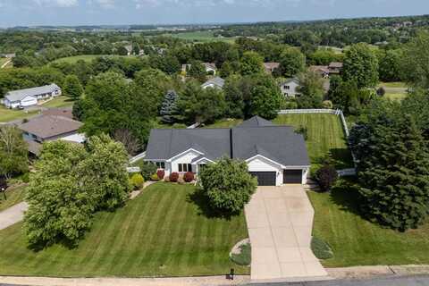 8601 Stonebrook Circle, Middleton, WI 53562
