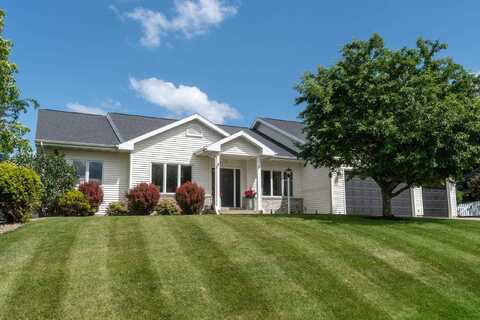 8601 Stonebrook Circle, Middleton, WI 53562