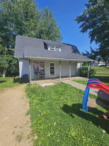 108 Bunker Hill Street, Potosi, WI 53820