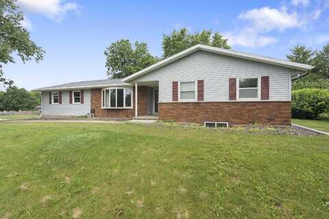 4610 Iroquois Trail, Morrisonville, WI 53571