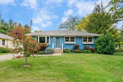 907 W Dean Avenue, Monona, WI 53716